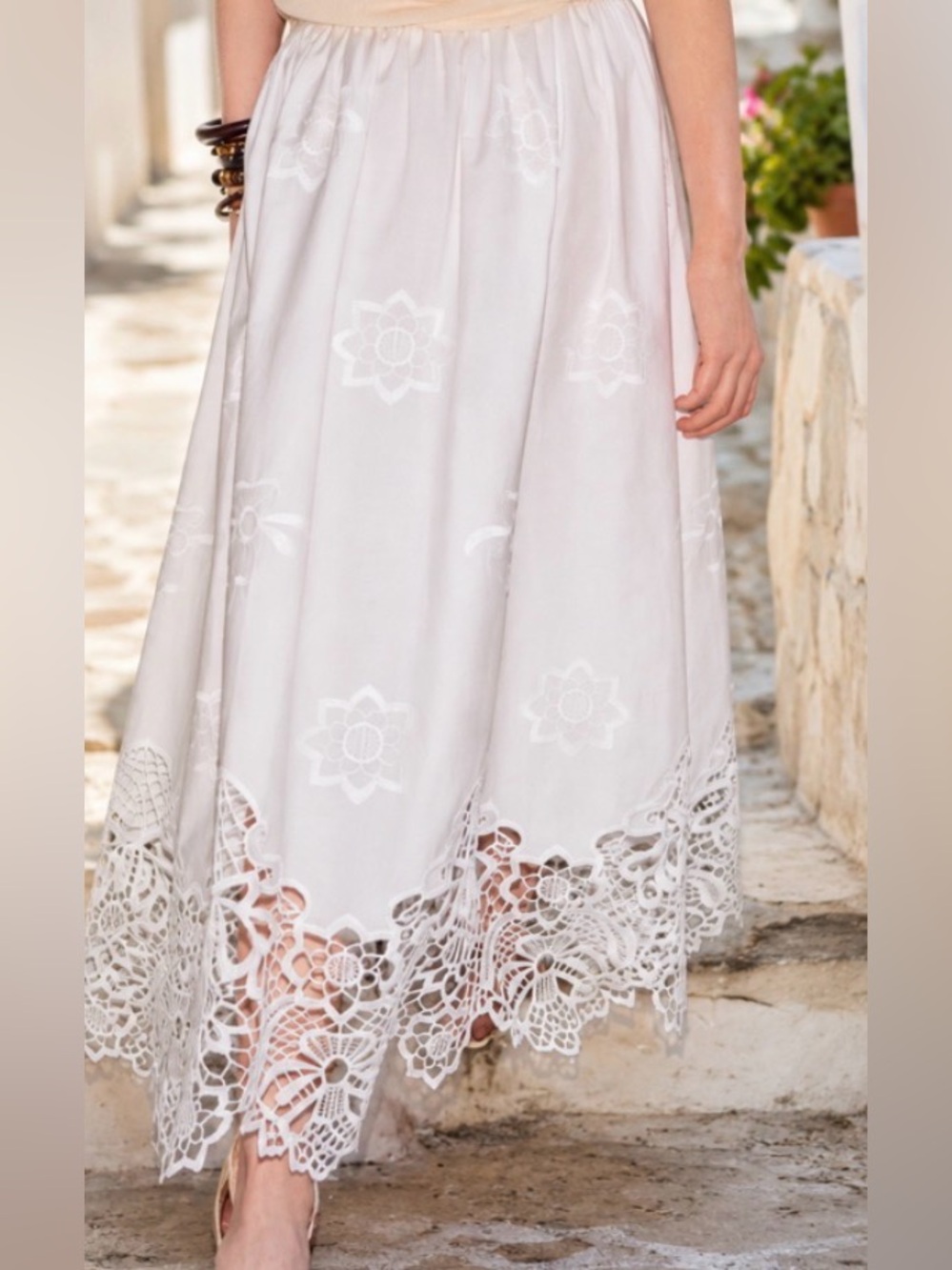 VIRAL NEW ZARA EMBROIDERED MIDI LUXURY SUMMER/VACATION SKIRT XS
🚨NO DISCOUNT - Picture 12 of 15